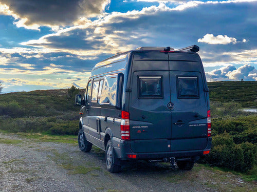 Karosserieverbreiterung für VW Crafter/Mercedes Sprinter ab Baujahr 2006-2016 links