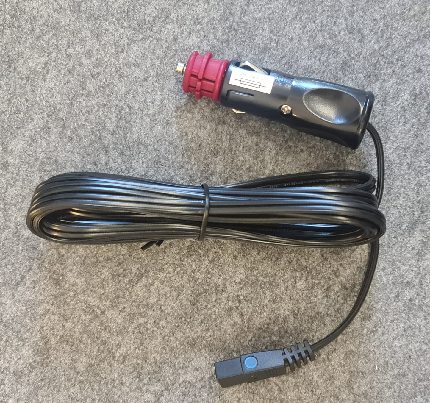 Dometic 12-Volt-Anschlusskabel 2,8 m für thermoelektrische Kühlboxen Mobicool Waeco