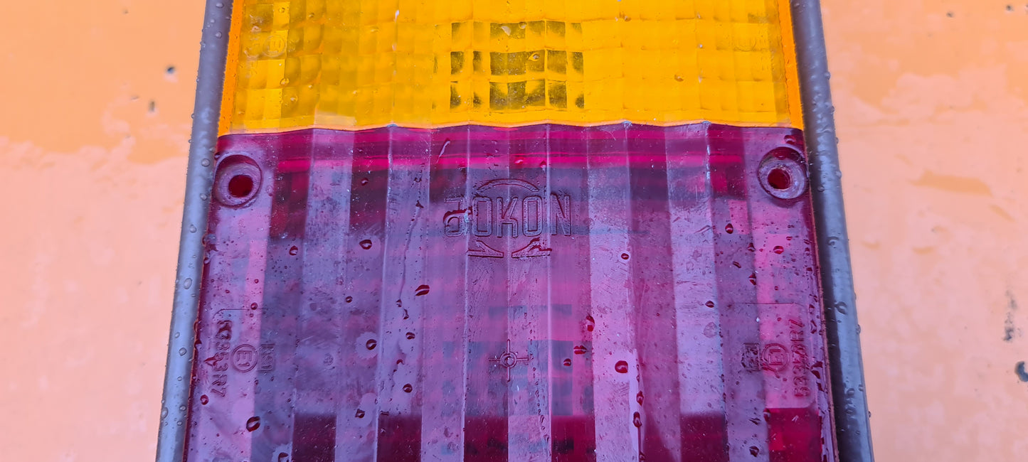 Leuchtenträger Wohnwagen Wohnmobil Einfassung für Rückleuchten Jokon