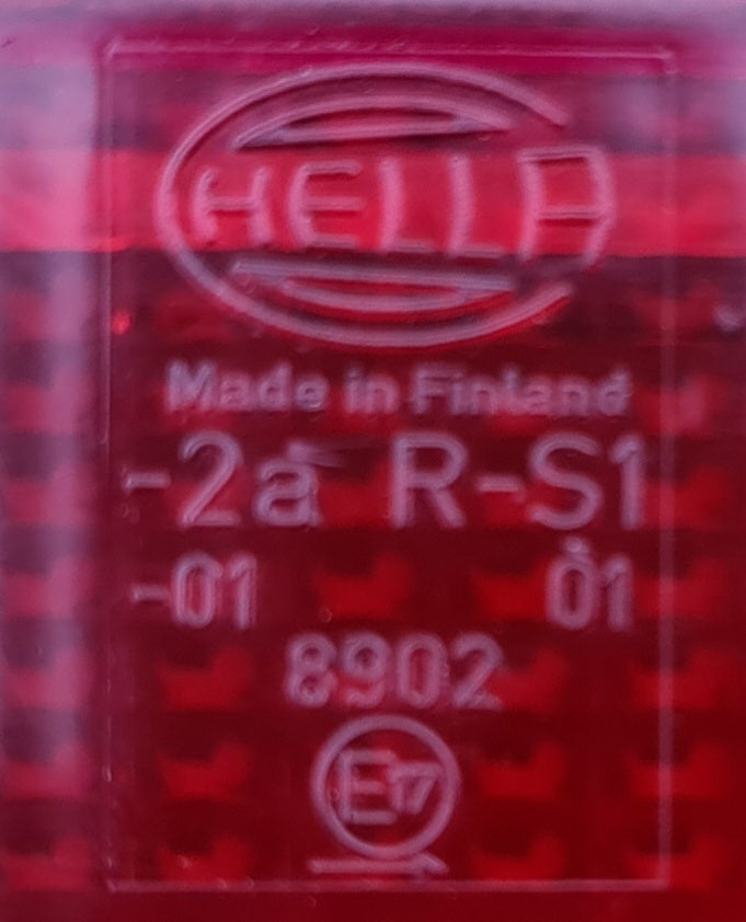Hella 8902 Rückleuchte Rücklicht R-S1 2a- / 2a R-S1, 3-Kammer für Hobby Wohnwagen BJ 1990 - 1998