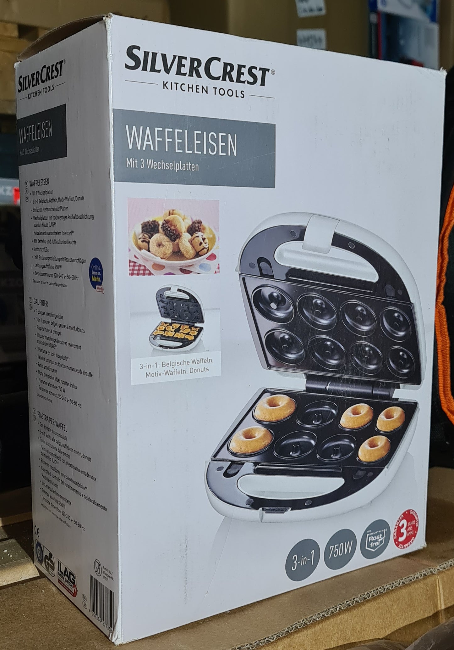 Silvercrest Waffeleisen 750W mit 3 Wechselplatten für Belgische Waffeln, Donuts, Motiv-Waffeln SWEW 750