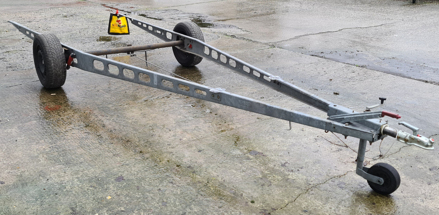 LMC Wohnwagen / AL-KO Fahrwerk Fahrgestell 545 K von 1994 Achse 1400 kg zulässiges Gesamtgewicht