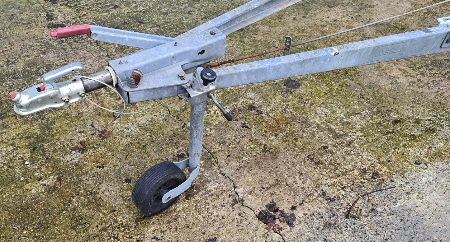 LMC Wohnwagen / AL-KO Fahrwerk Fahrgestell 545 K von 1994 Achse 1400 kg zulässiges Gesamtgewicht