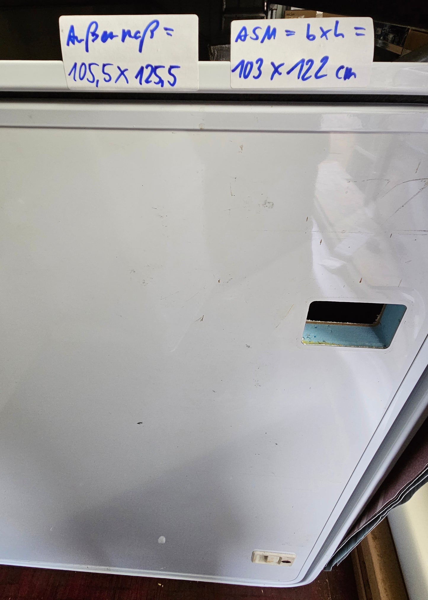 System 2000 Service-Kofferklappe / Tür der Wohnmobil Heckgarage Klappe Serviceklappe BxH = 103x122 cm / 103 x 128 cm