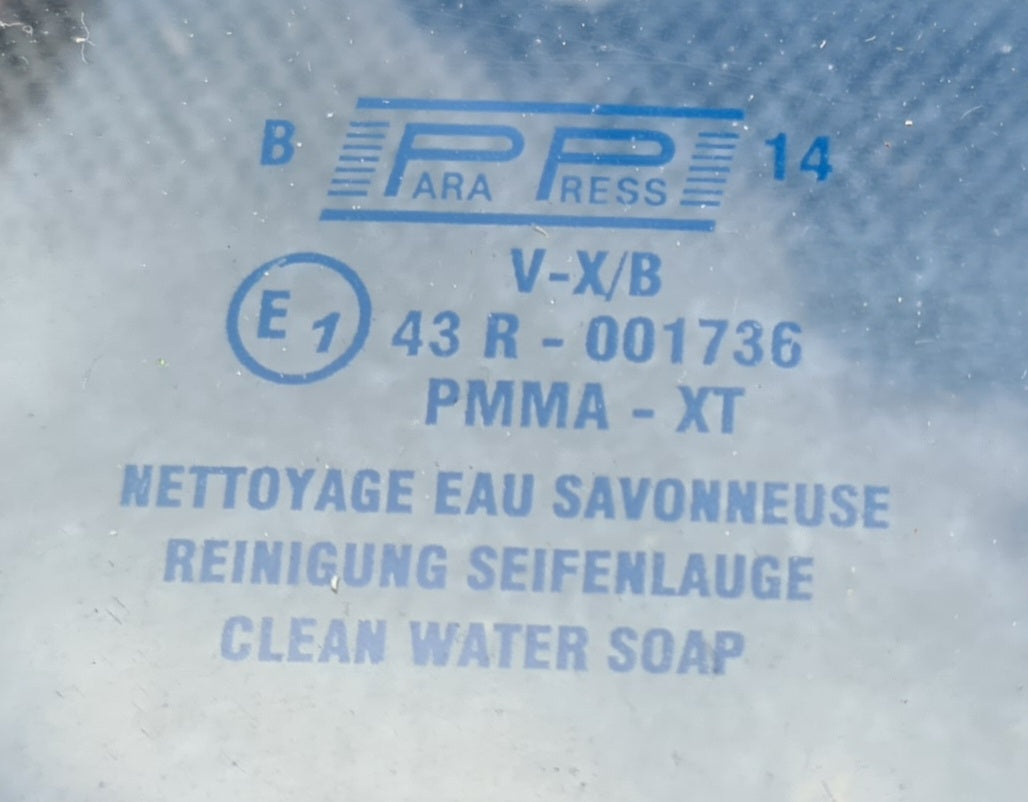 Para Press Fenster Wohnwagen Wohnmobil Hobby V-X/B 43 R - 001736 PMMA - XT Maße ca. 70x56 & 85x49 cm
