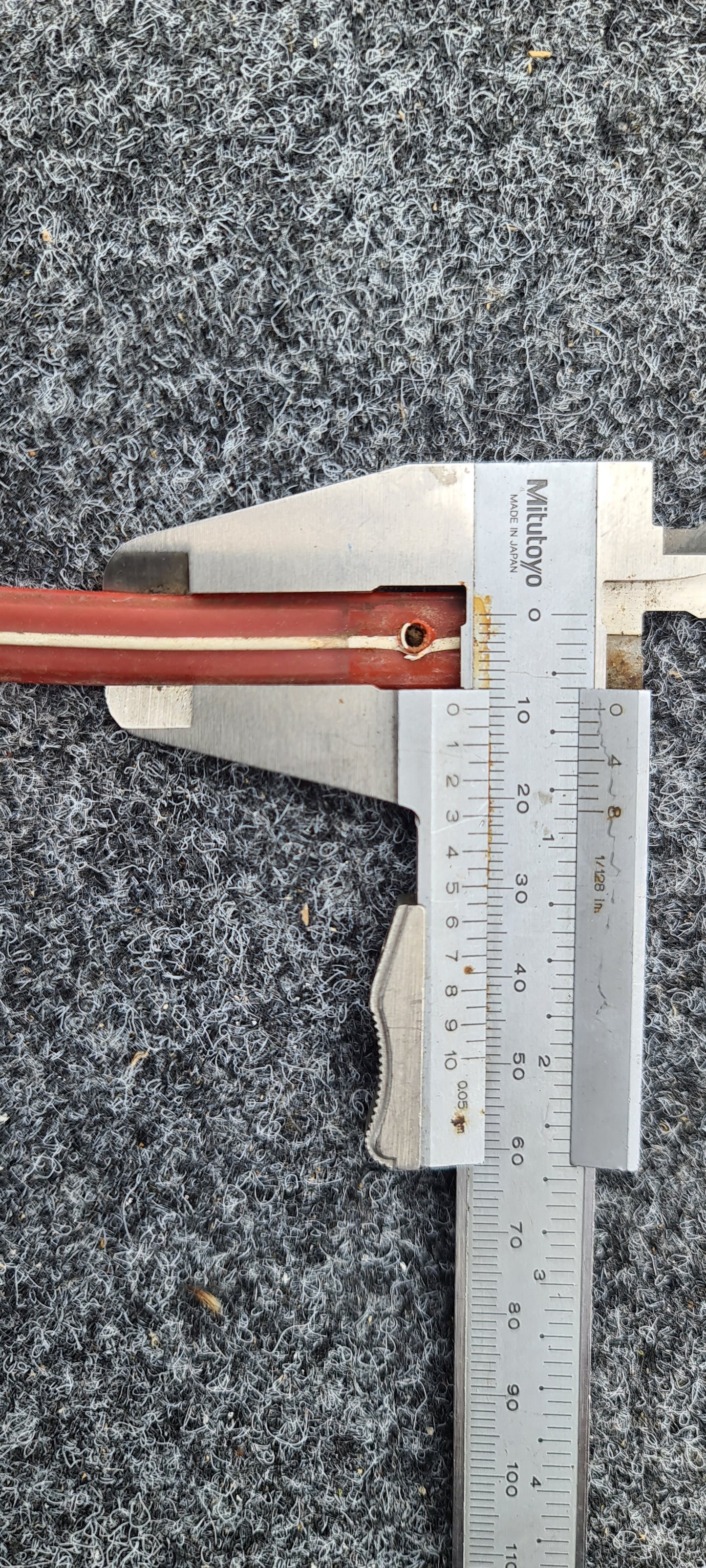 12mm 12 mm rot weiß Leistenfüller Wilk Stern DeLux Wohnwagenfür Aluleiste Gürtelleiste Kederleiste