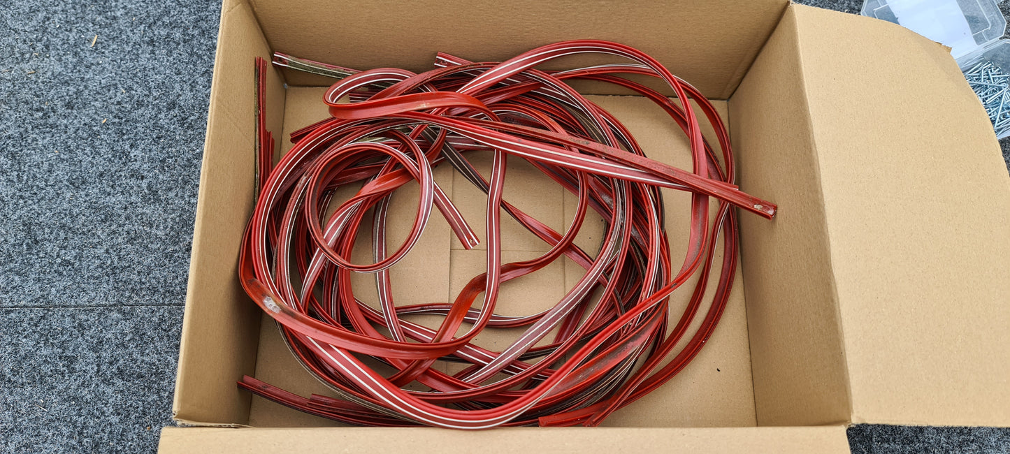 12mm 12 mm rot weiß Leistenfüller Wilk Stern DeLux Wohnwagenfür Aluleiste Gürtelleiste Kederleiste