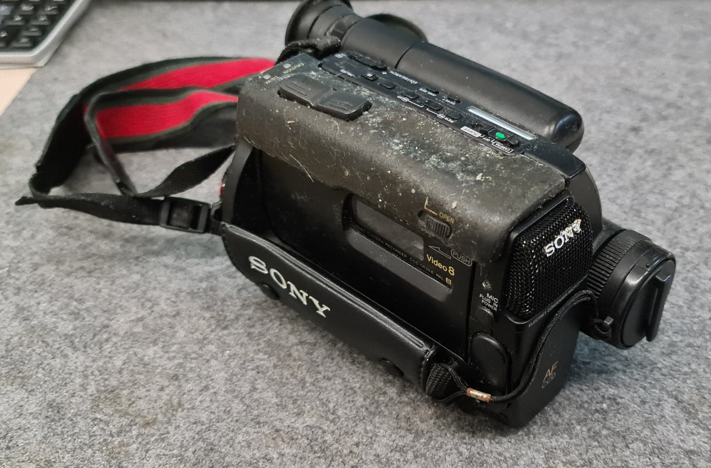 SONY Handycam Camcorder Videokamera Recorder CCD-TR55E *gebraucht*