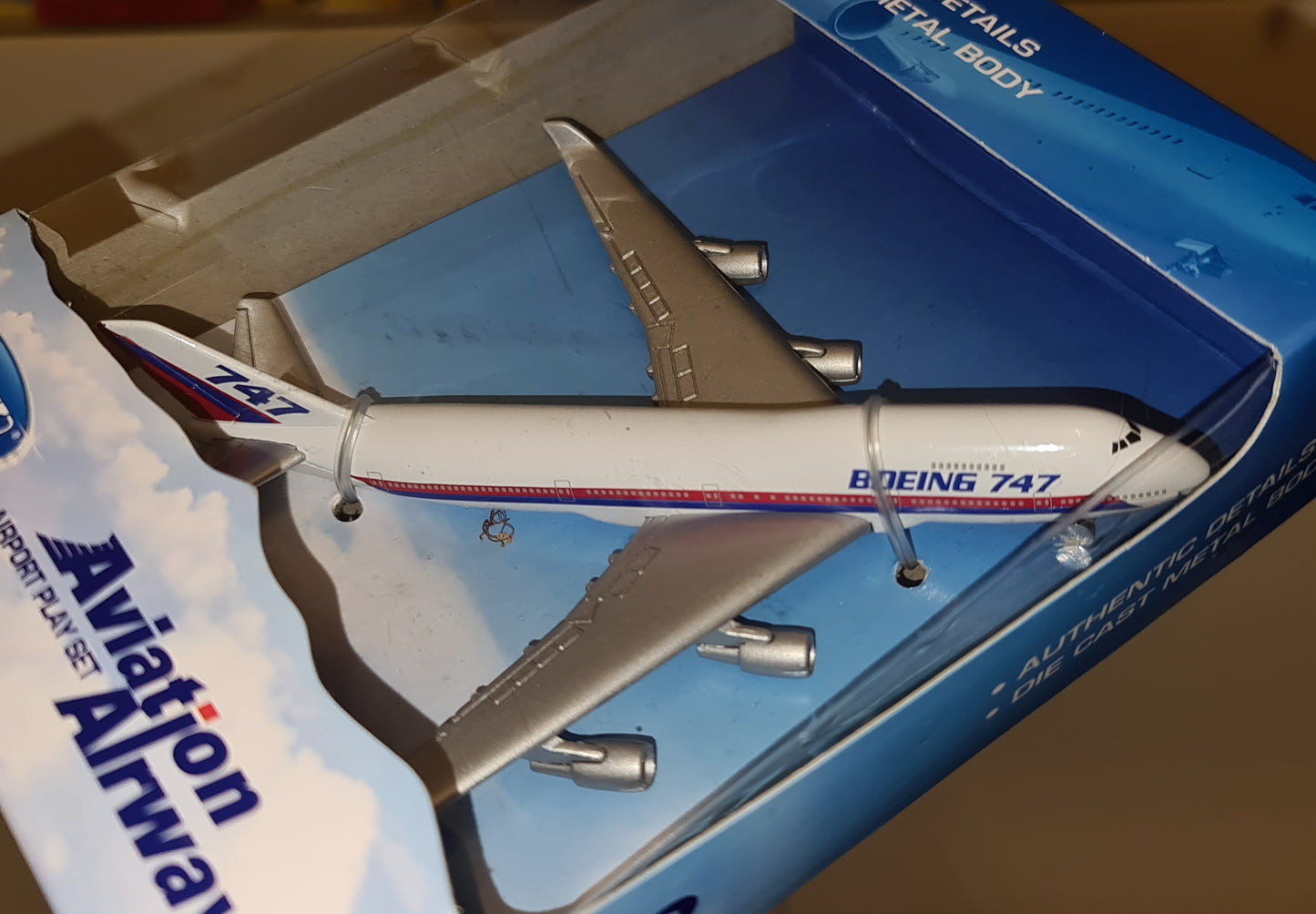 Welly Boeing 747 Aviation Airways Kids Model Diecast Plane Toy 1:400 13cm Flugzeug Airplane