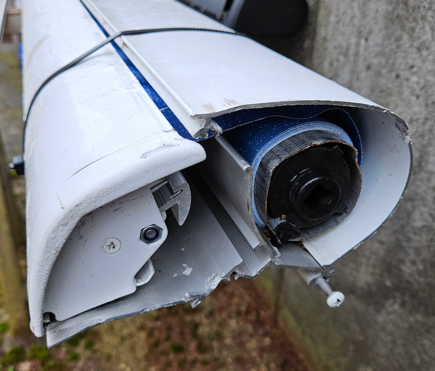 Brustor Prostor 600 bzw. Dometic Perfect Roof 2500 Dachmarkise Gehäusefarbe silber Breite 375 cm, Auszug 275 cm Tuch Horizon Grey *B-Ware* 447332