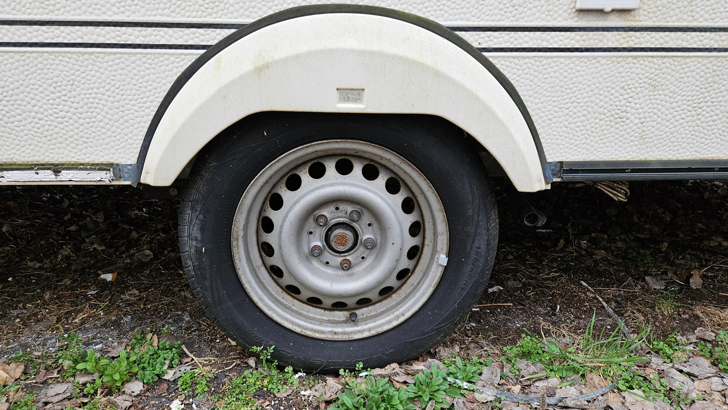 Hobby Wohnwagen Radlauf Radblende Kotflügel Radabdeckung Radlaufblende weiß
