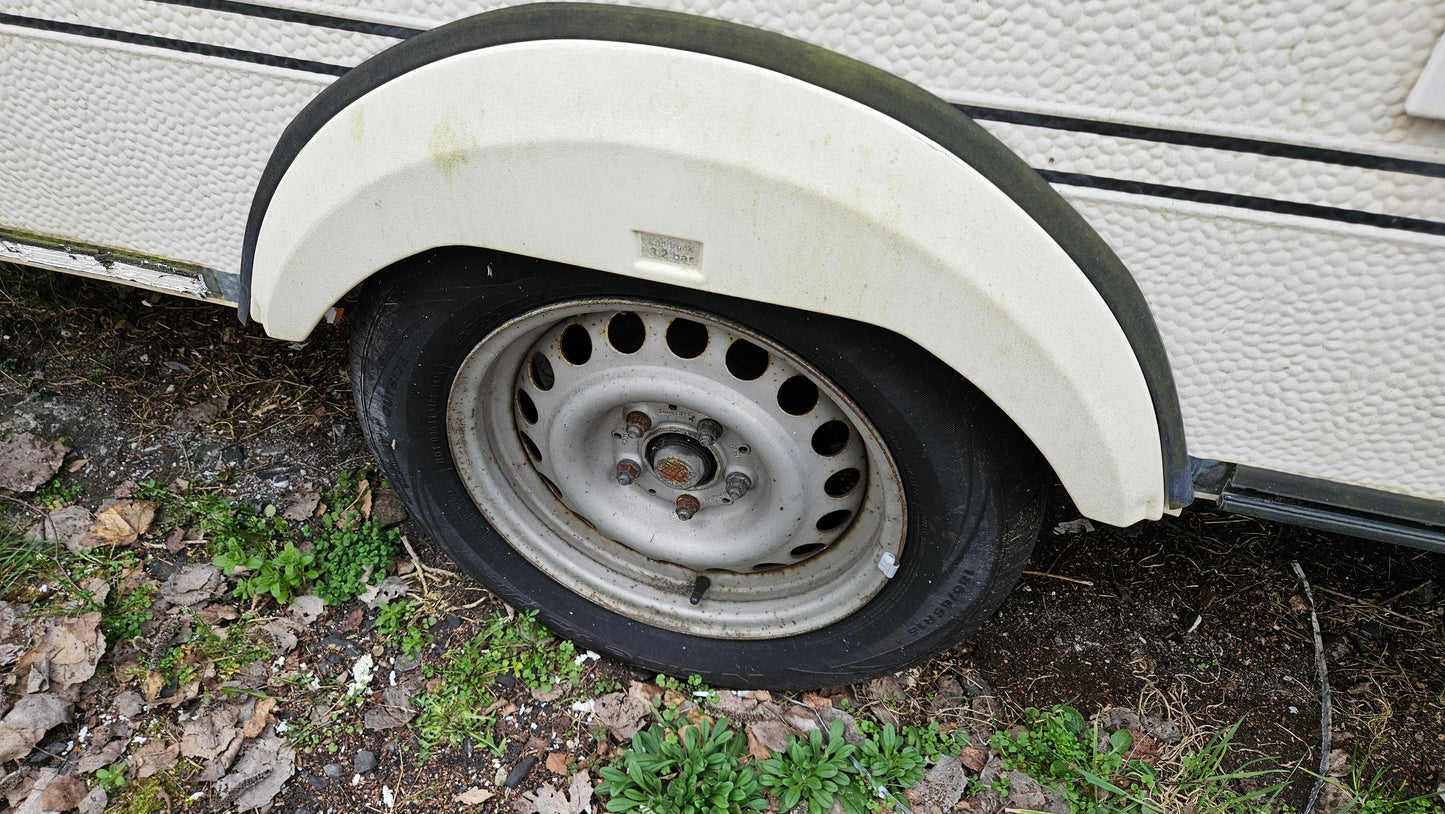 Hobby Wohnwagen Radlauf Radblende Kotflügel Radabdeckung Radlaufblende weiß