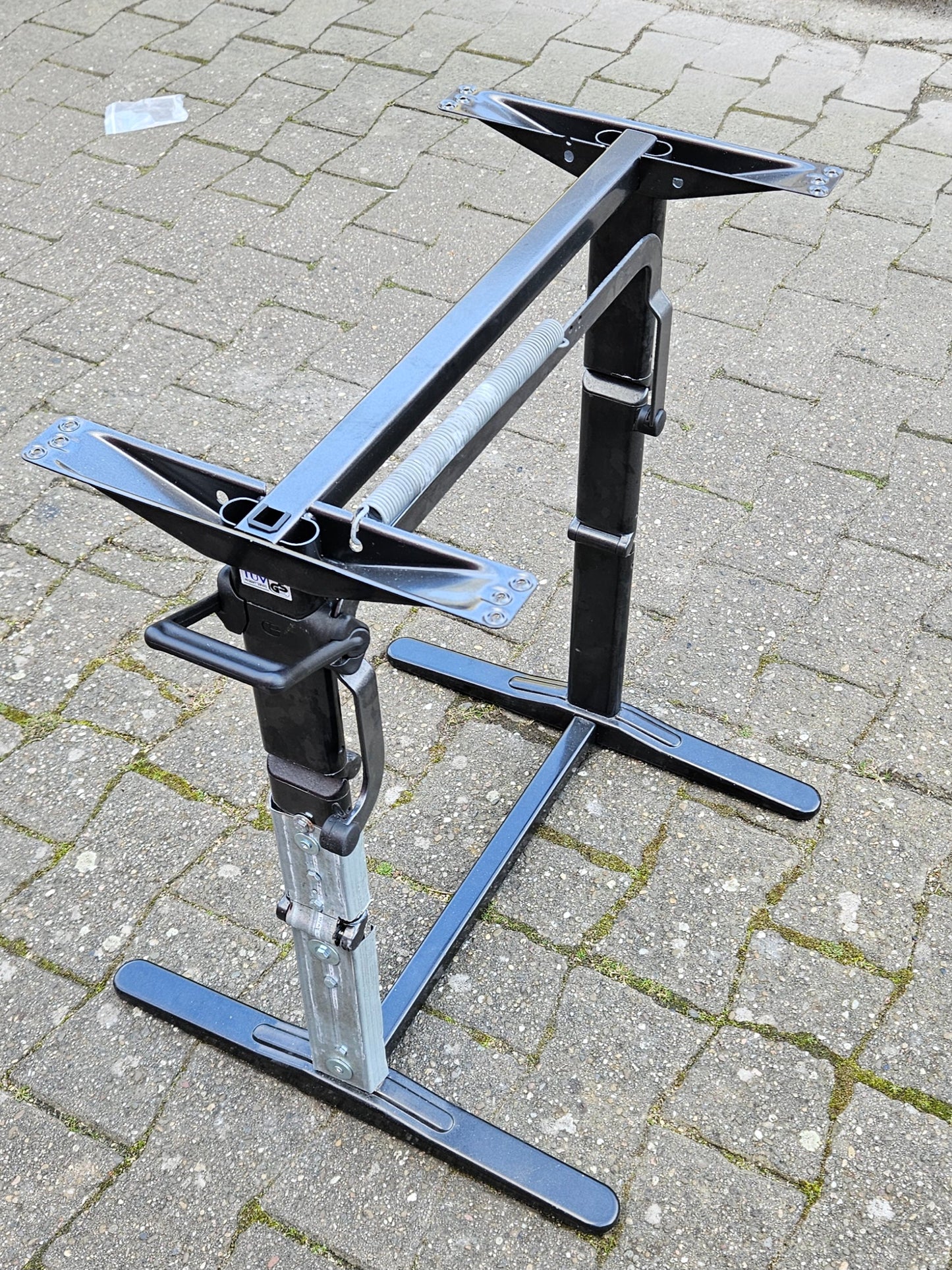 Kesseböhmer Hubtischgestell HTA 116/26 - anthrazit 600 mm Säulenabstand Hubtisch