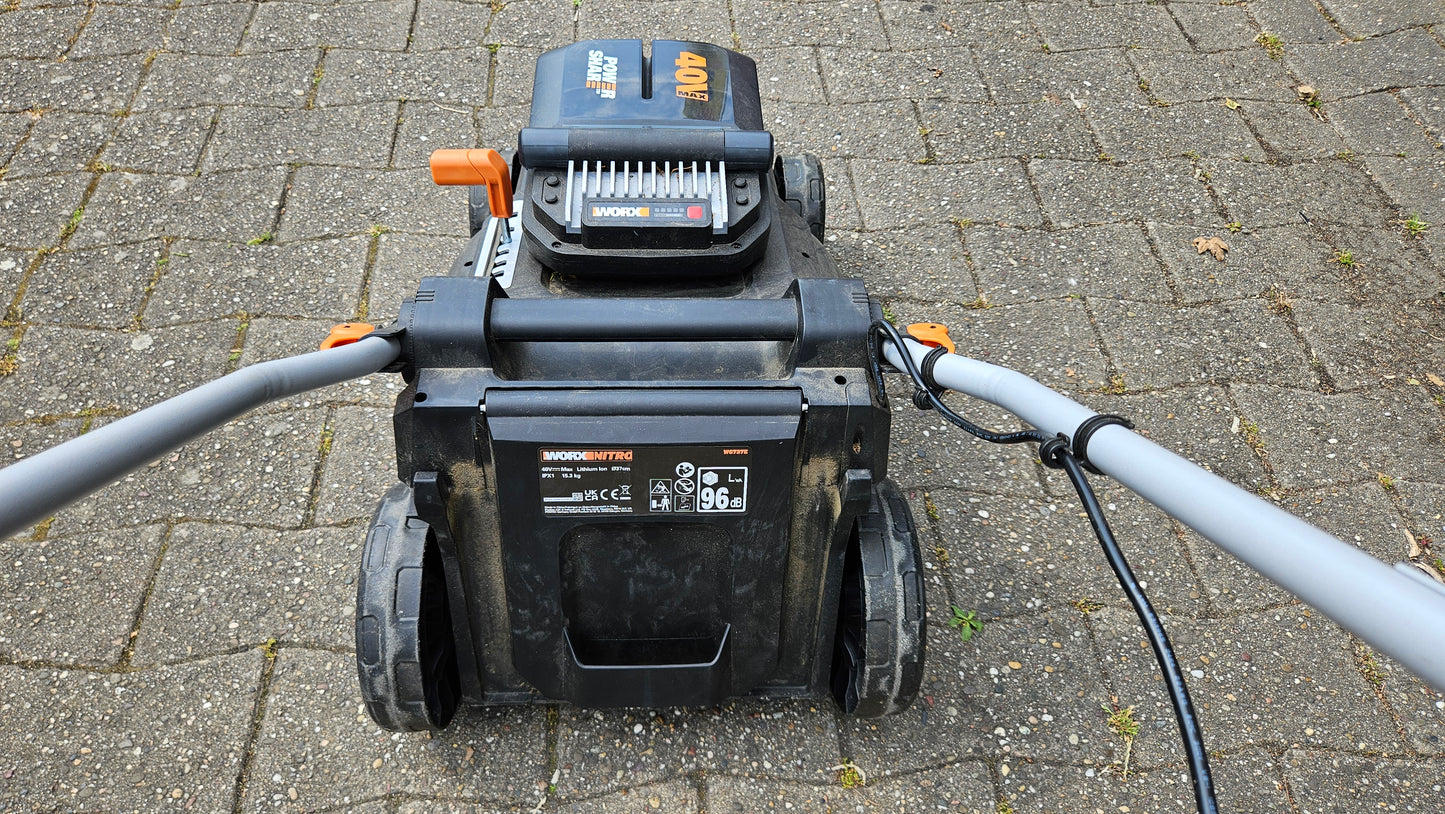 Worx Nitro WG737E 40V Akku-Rasenmäher Lithium Ion 37cm IPX1 ( B-Ware )