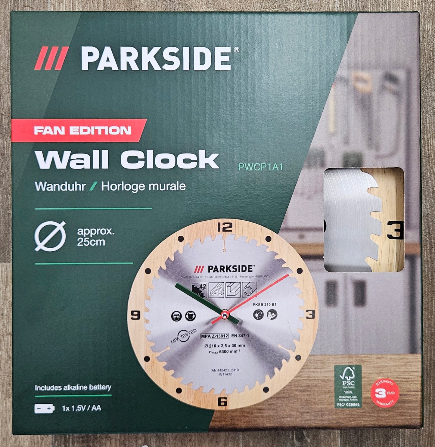 Parkside Wanduhr Wall Clock PWCP1A1 25 cm Durchmesser Sägeblatt-Design