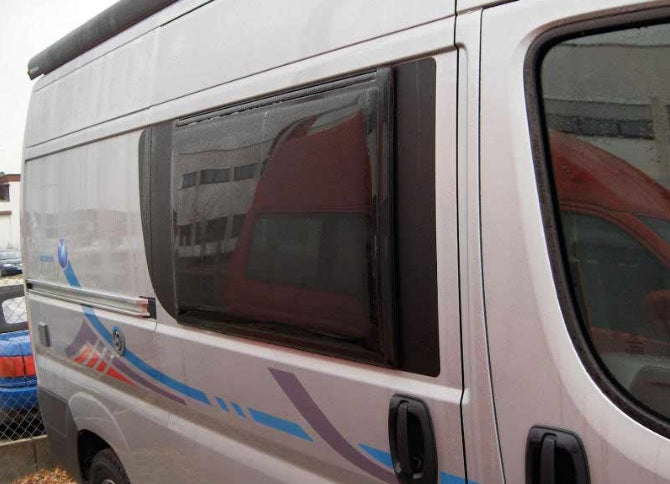 Polyplastic vorgehängtes Ausstellfenster Fiat Ducato 250 Peugeot Boxer Citroen Jumper ab BJ 2006