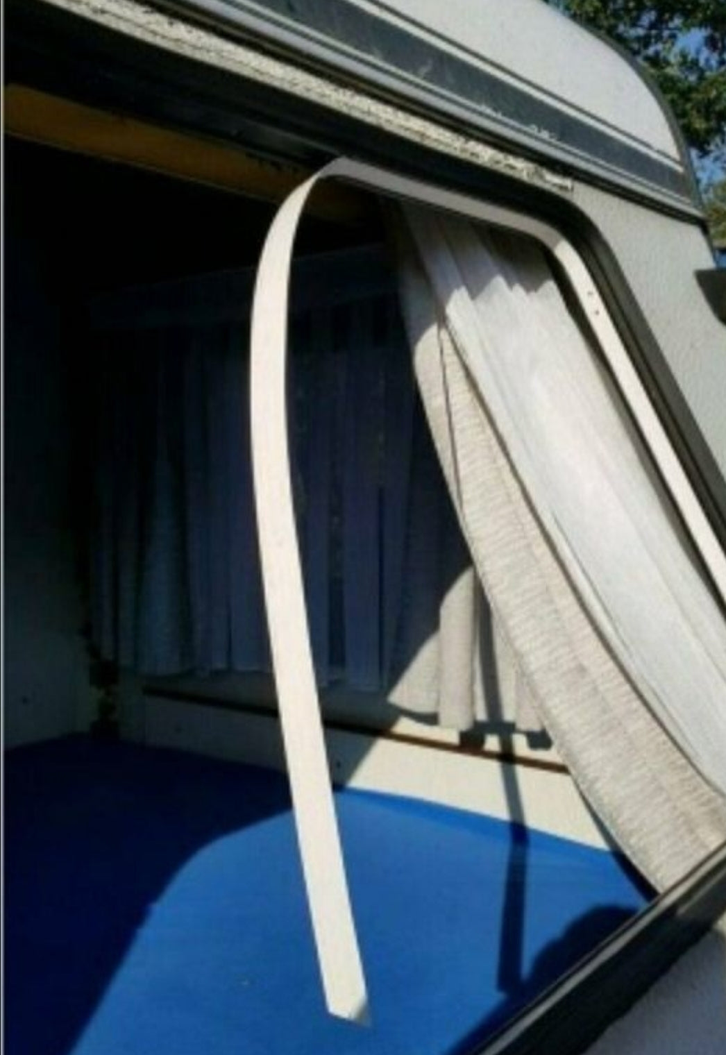 Abdeckprofilband Einlegeprofilband Einziehband weiß NEU 23 mm für Gummiprofil Ausstellfenster Wohnwagen Hobby