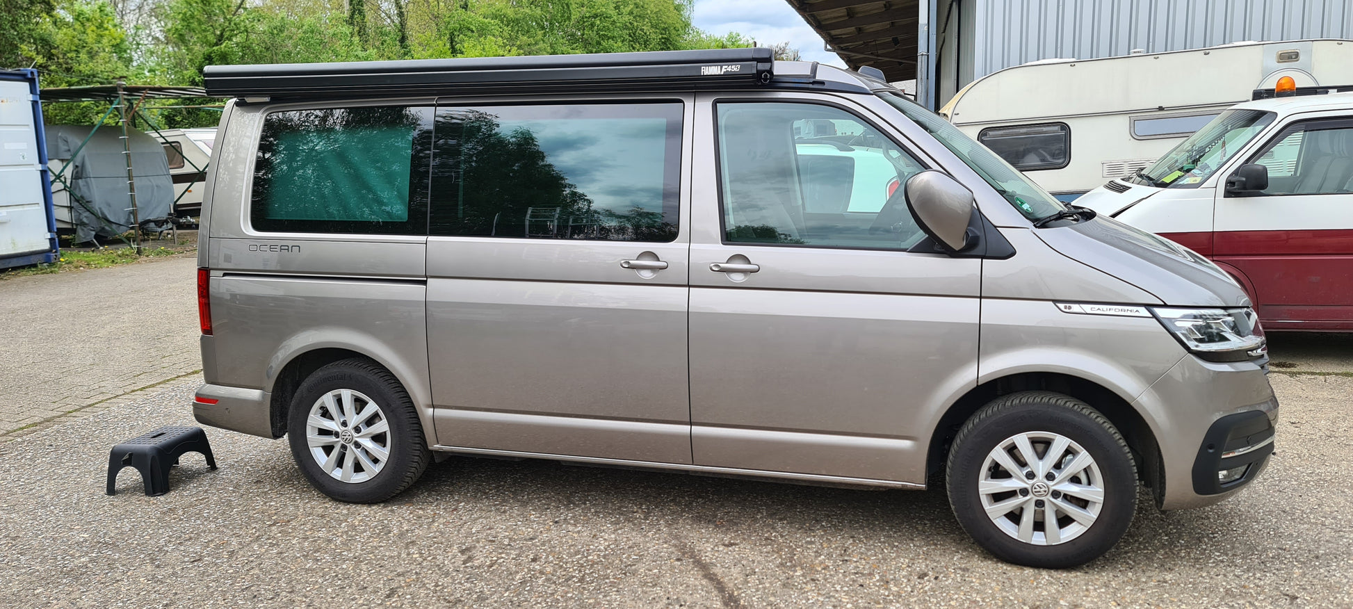 fiamma markise t6 multivan Fiamma F45s f. VW CALIFORNIA 260 cm Deep Black, Titanium, White, Tuch – Camper-Forum-Münsterland