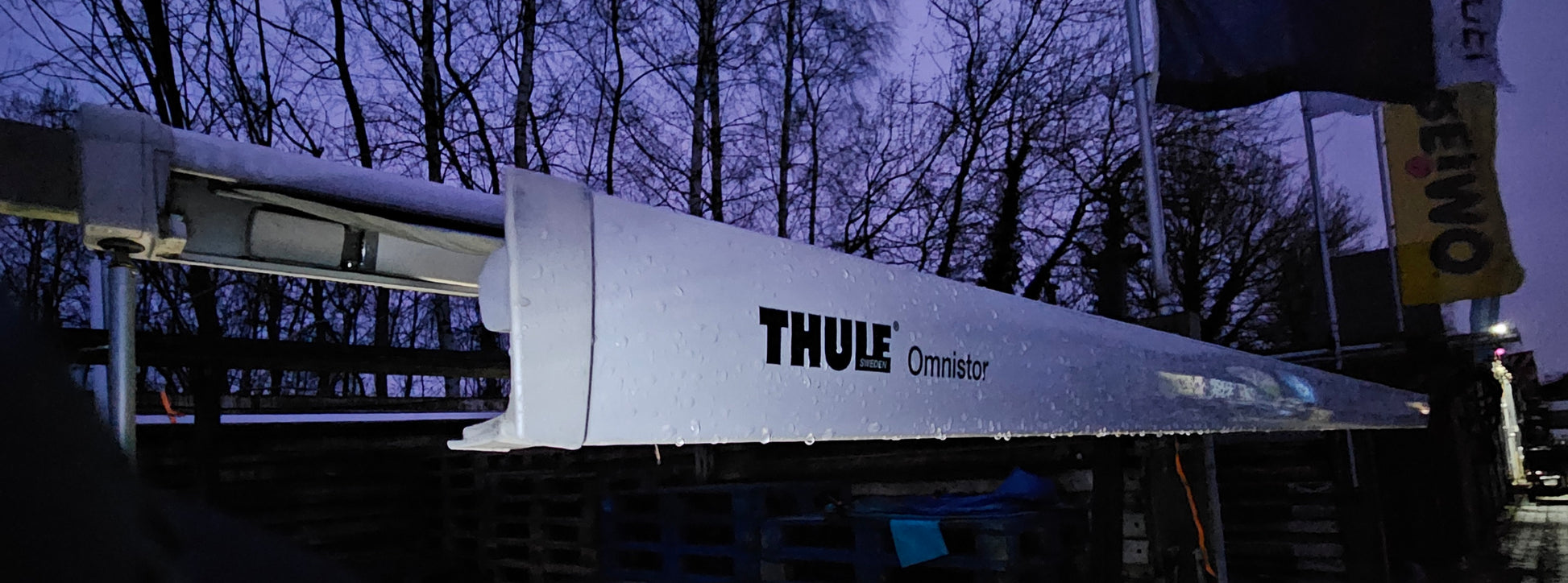 thule markise ausfahren Thule Markise Seitenwandmarkise TO 4900 WHI 300 cm Gehäuse weiß Tuch g – Camper-Forum-Münsterland