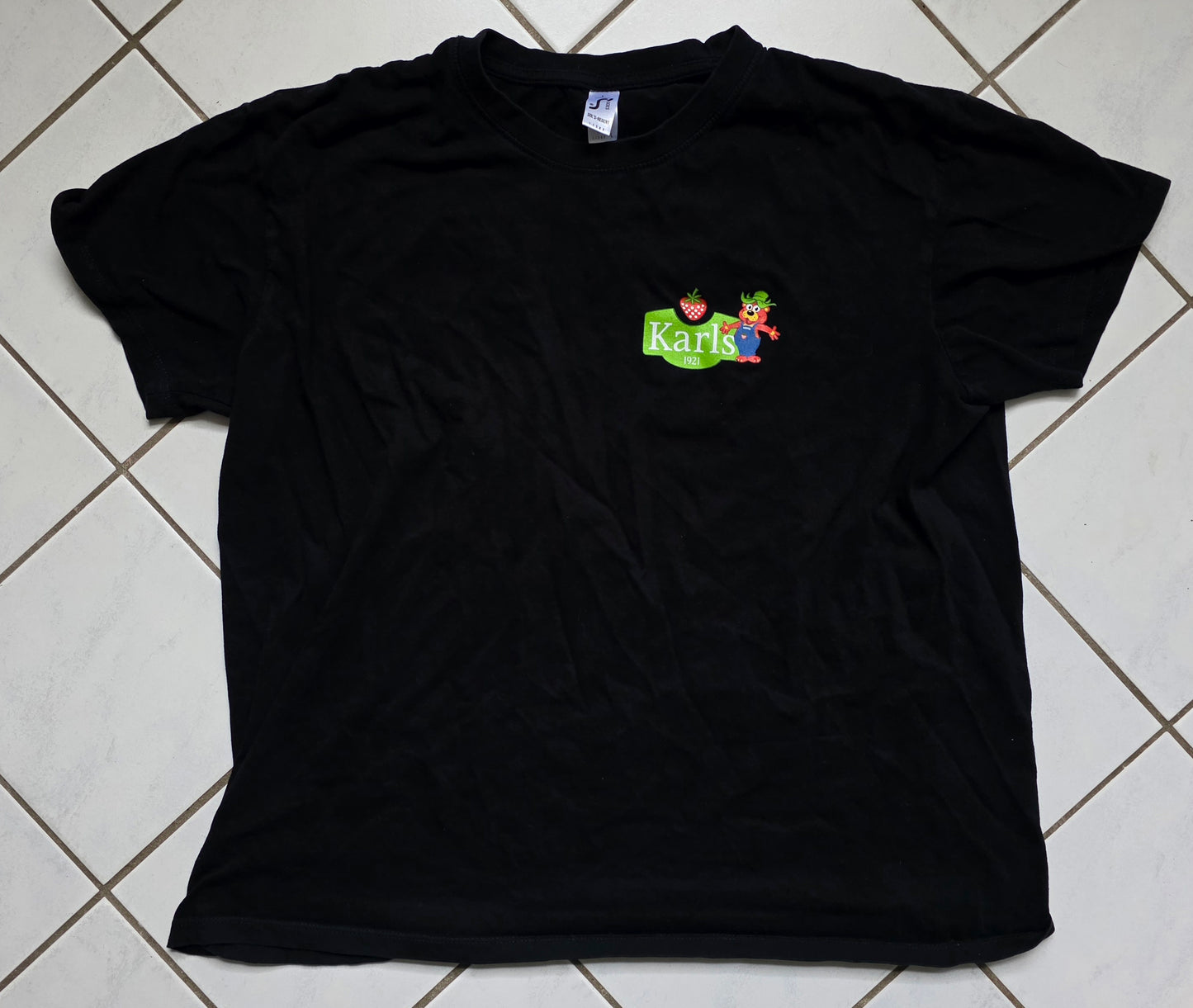 Karls Erlebnisdorf Erlebnishof Erdbeerland Mitarbeiter-T-Shirt *Pre-Loved*