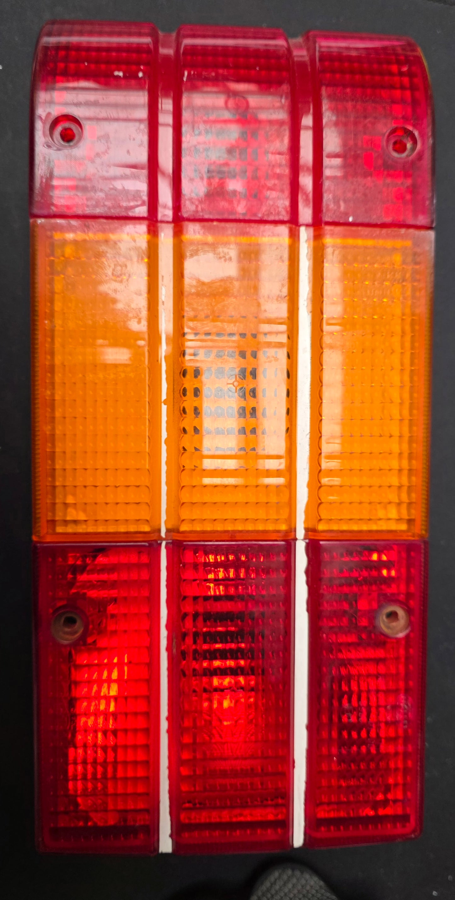 Hella 8906 Rückleuchte Rücklicht F2aR-S1 / R-S12aF, 3-Kammer für Hobby Wohnwagen BJ 1990 - 1998