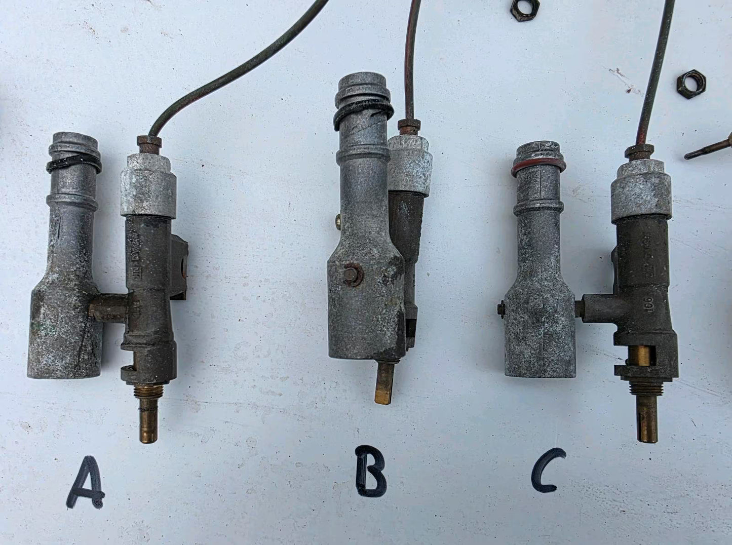 Cramer / Dometic Brenner EK 85 Brennerdeckel DO-51510 Gaskocher, 2cm Höhe, Düse Injektor DVGW 106 EK85