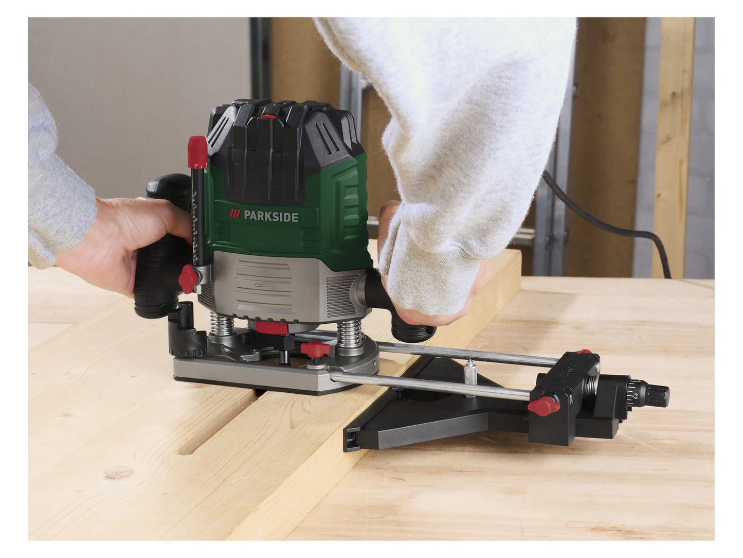PARKSIDE® Oberfräse »POF 1200 E4«, 1200 W, inkl. 6-teiliger Fräsersatz