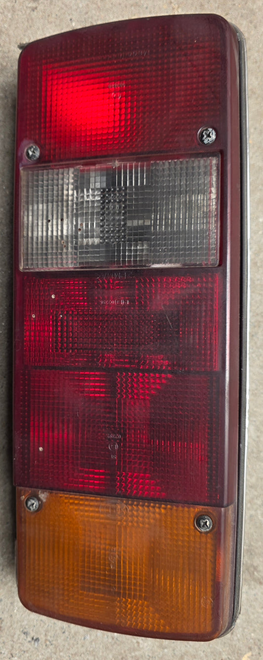 Hella Rücklicht Tail light Type 567 L/R (01377)