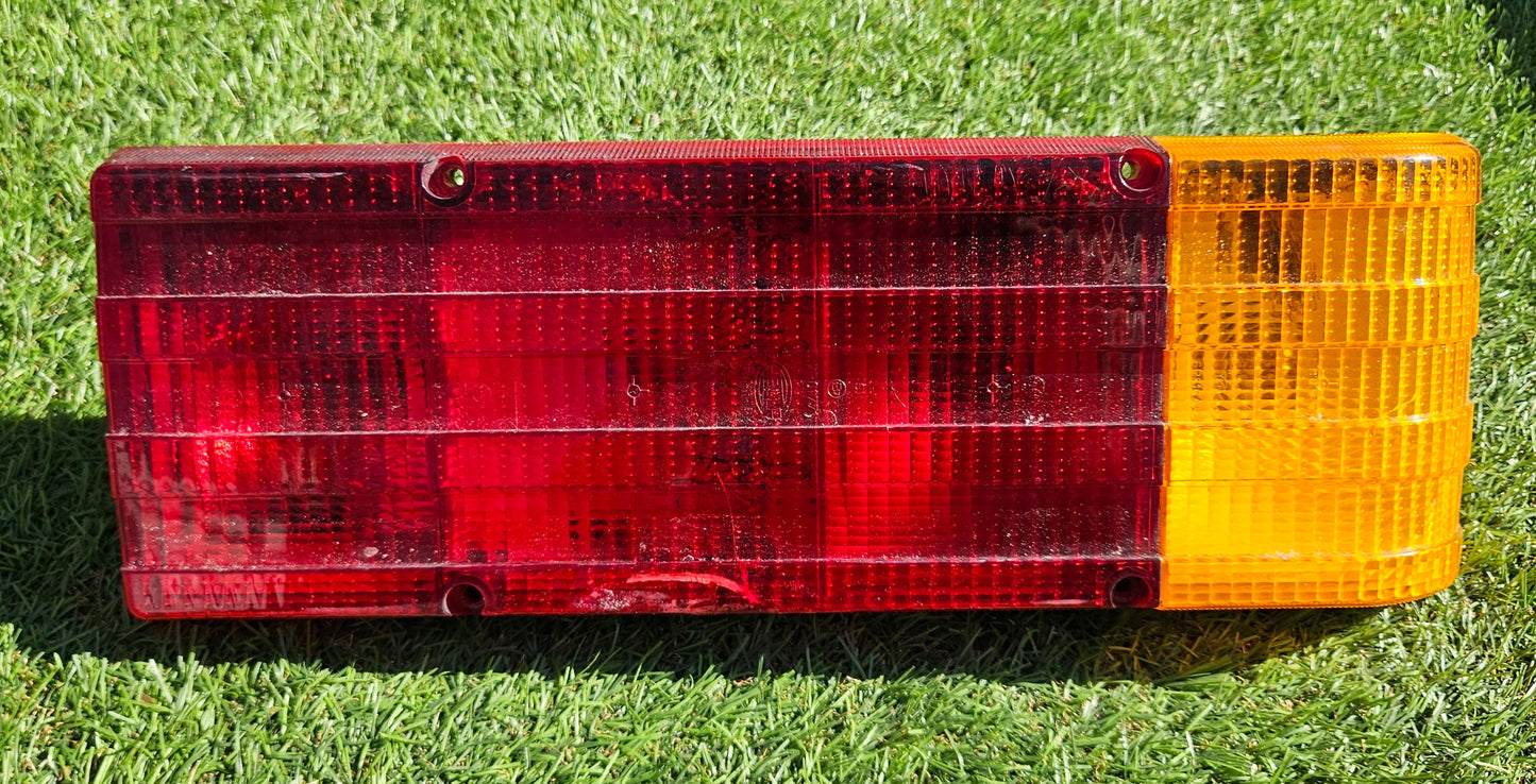 Hella Rückleuchte Wohnwagen Hobby 7R01771 7R01772 gebraucht